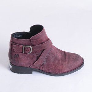 BORN side-zip burgundy leather ankle booties in EUC!